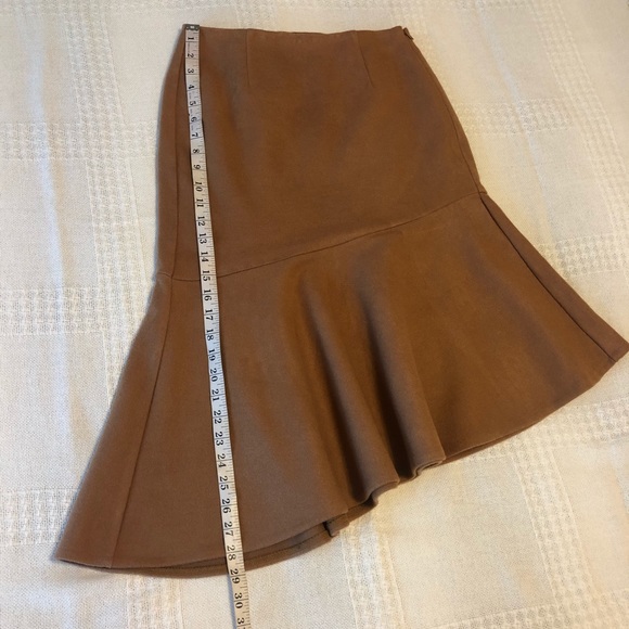 Beautiful women’s skirt! - Picture 5 of 12